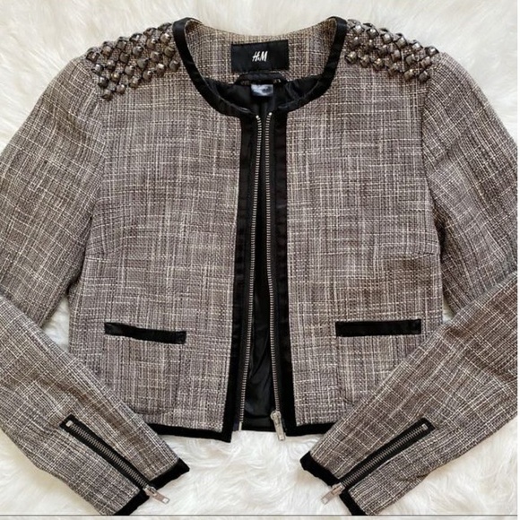 H&M Tweed Cropped Blazer with Embellished Shoulder Detail - Picture 4 of 11